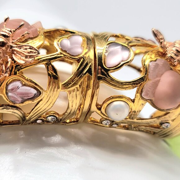 Alexis Bittar Yellow Lucite Swarovski Crystal Bee Garden Hinged Bangle Bracelet - Picture 4 of 11